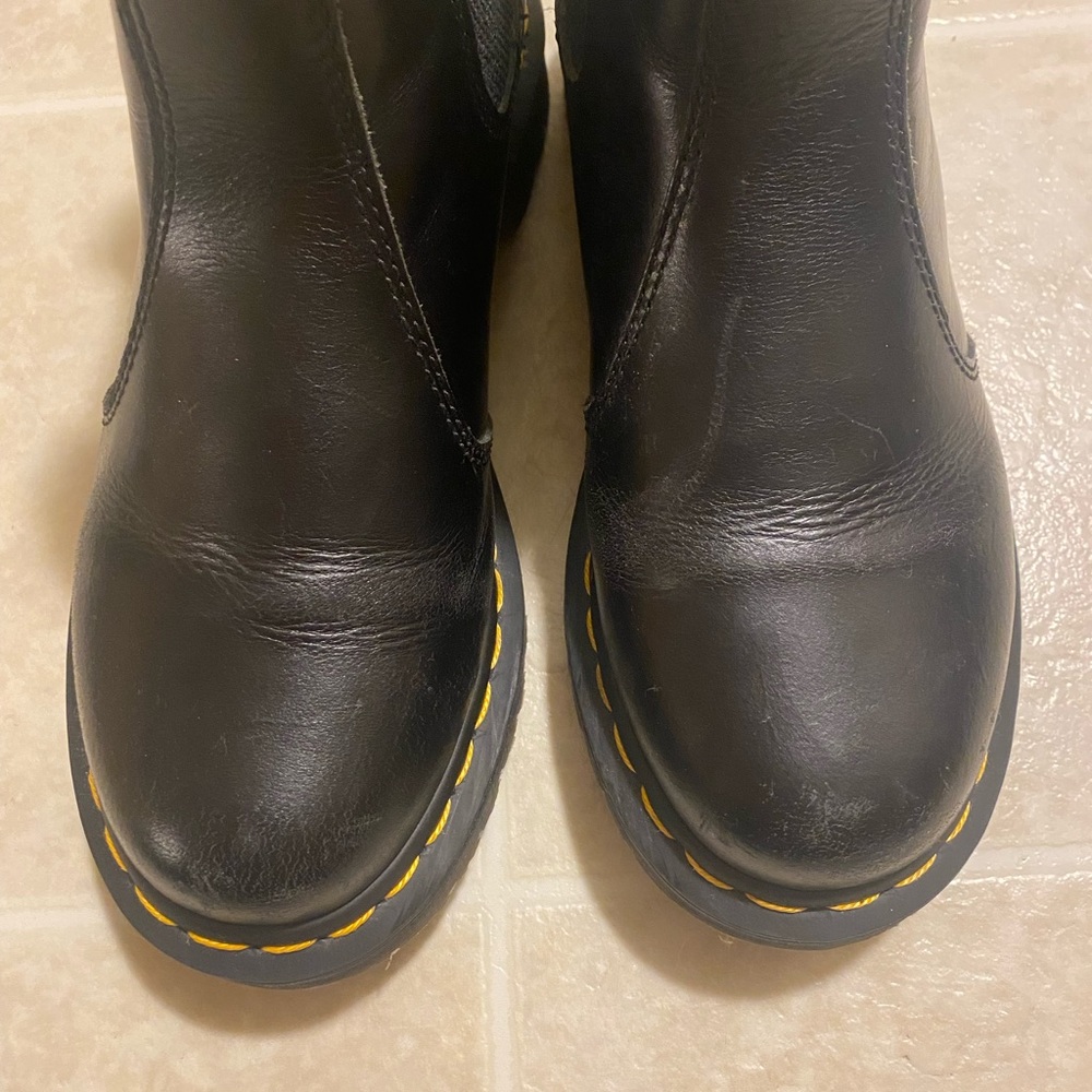 Dr. Martens faux-fur lined boots - Picture 4 of 6